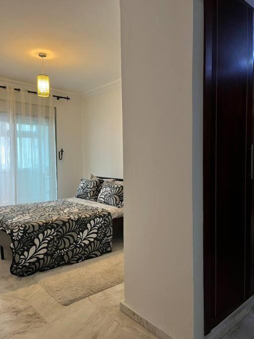 Appartement In The Heart Of Tanger Boulevard Exterior photo