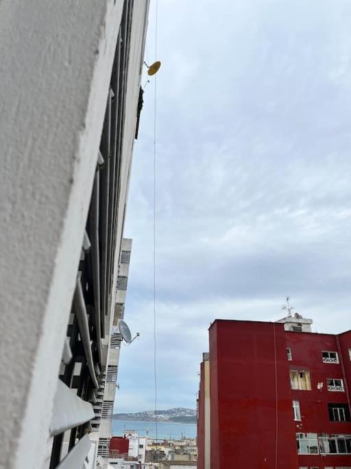 Appartement In The Heart Of Tanger Boulevard Exterior photo